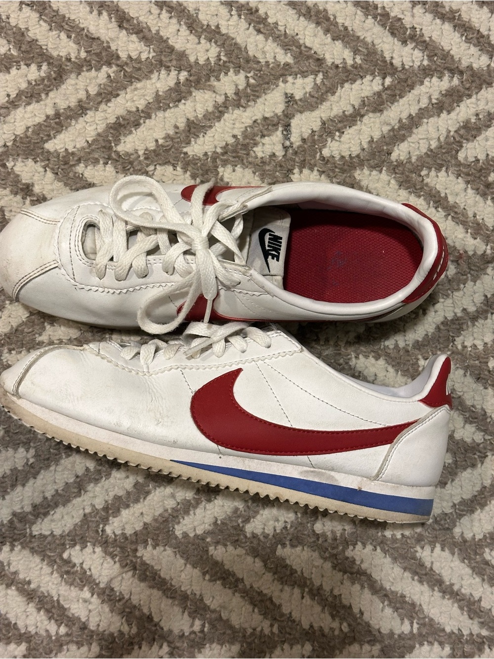 Size 9 Nike Cortez white and red sneakers